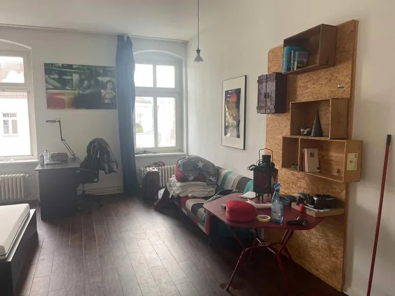 Sunny WG room for sublet in Wedding (Only August 2026) — photo 1